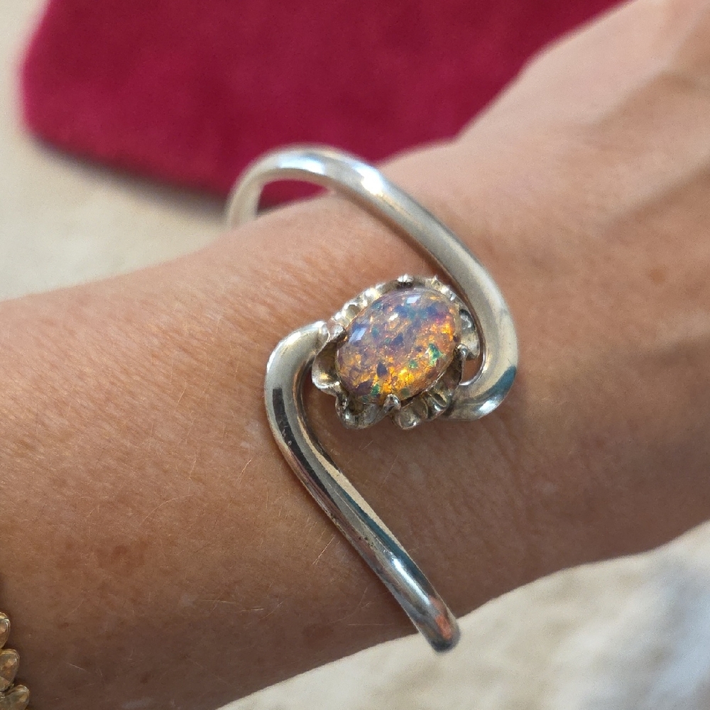 Sterling Silver Bracelet with Opal Stone